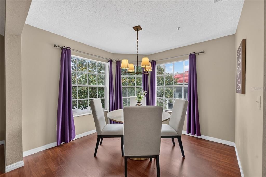 For Sale: $225,000 (3 beds, 2 baths, 1151 Square Feet)