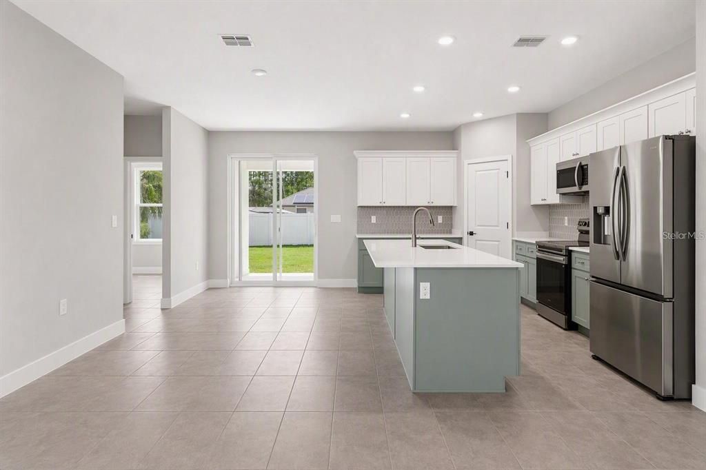 For Sale: $409,900 (4 beds, 3 baths, 2332 Square Feet)
