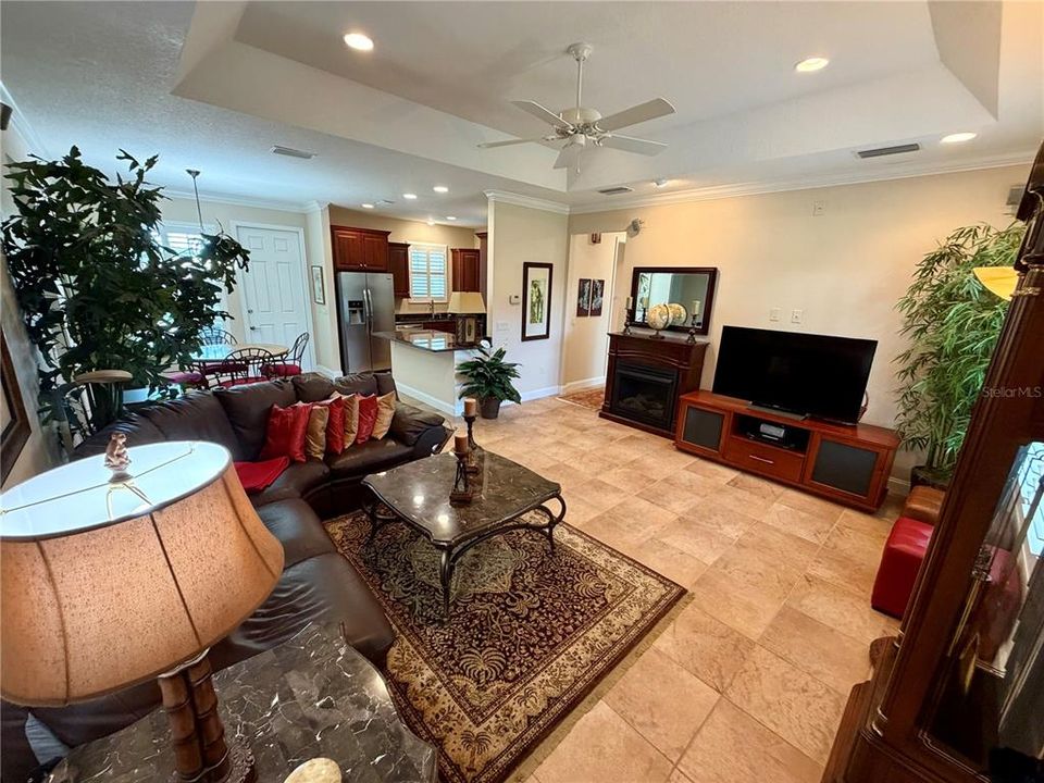For Sale: $1,100,000 (3 beds, 2 baths, 1628 Square Feet)