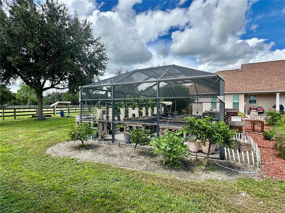 For Sale: $1,100,000 (3 beds, 2 baths, 1628 Square Feet)
