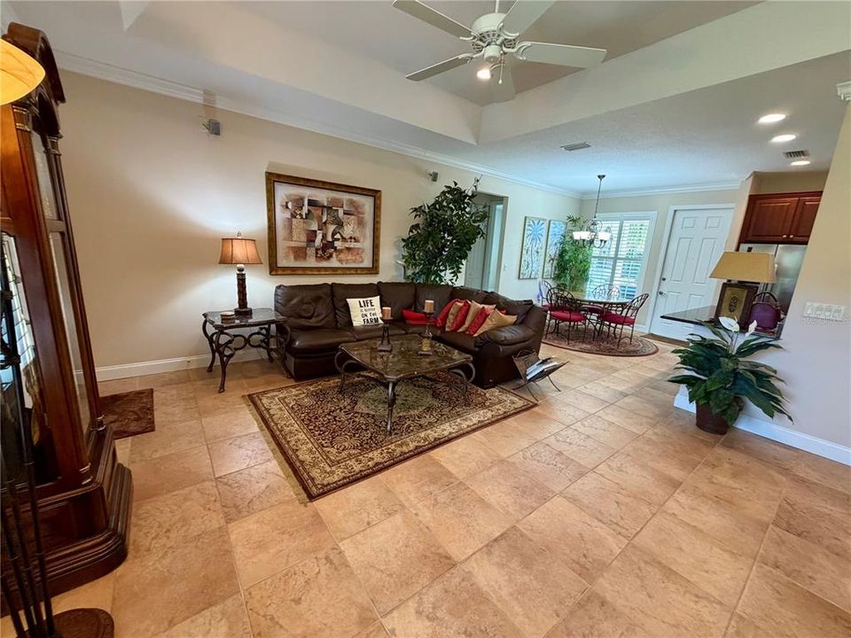 For Sale: $1,100,000 (3 beds, 2 baths, 1628 Square Feet)