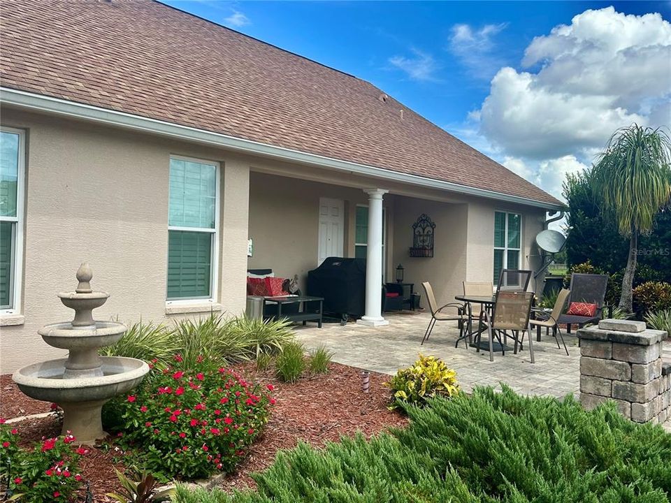 For Sale: $1,100,000 (3 beds, 2 baths, 1628 Square Feet)