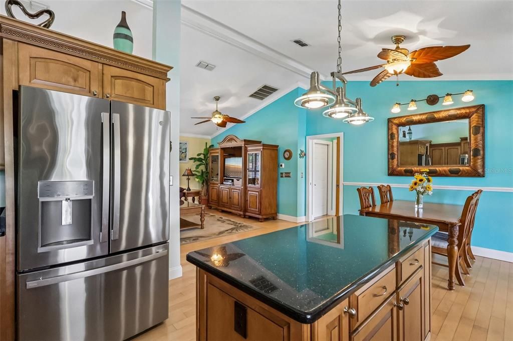 En Venta: $519,000 (3 camas, 2 baños, 1706 Pies cuadrados)
