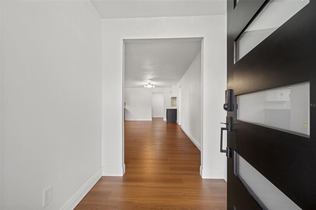 For Sale: $340,000 (3 beds, 2 baths, 1663 Square Feet)