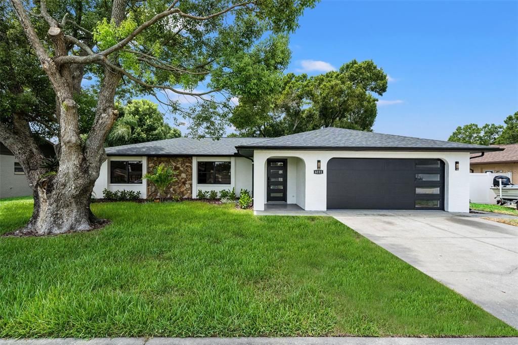 For Sale: $340,000 (3 beds, 2 baths, 1663 Square Feet)