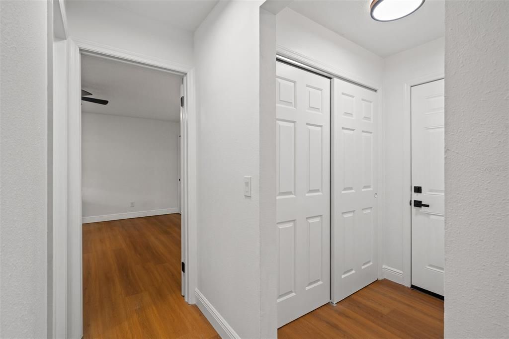 For Sale: $340,000 (3 beds, 2 baths, 1663 Square Feet)