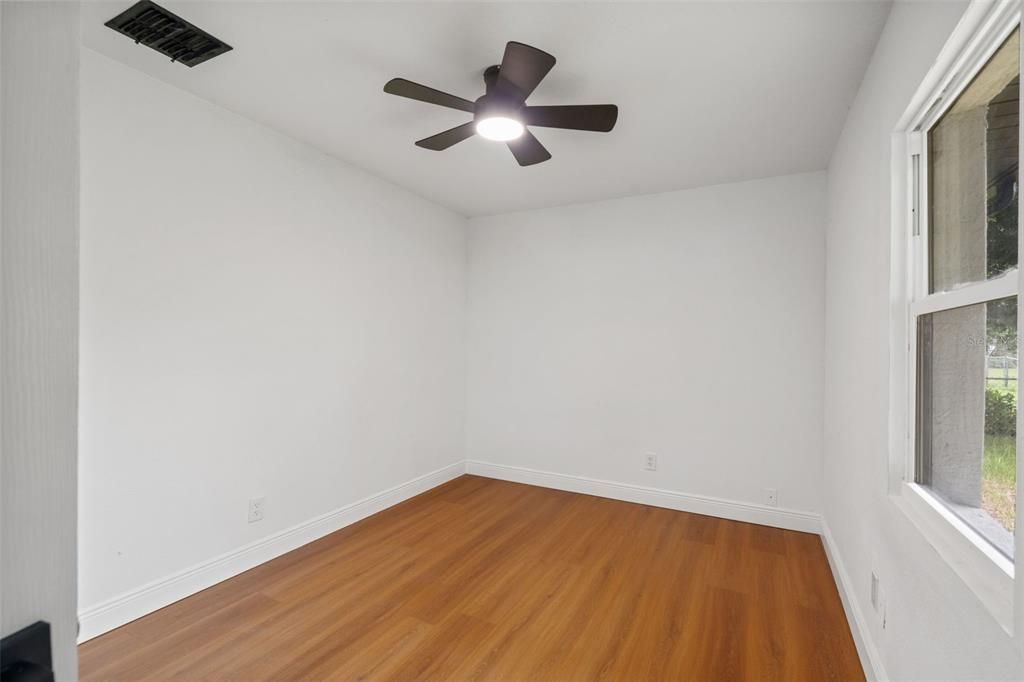 For Sale: $340,000 (3 beds, 2 baths, 1663 Square Feet)