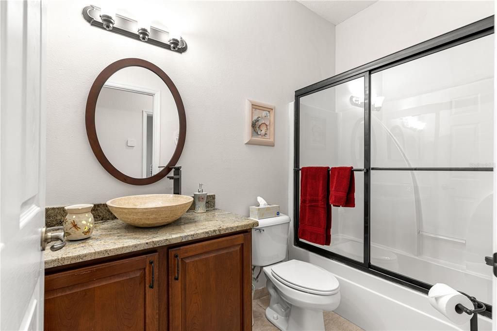 For Rent: $2,000 (3 beds, 3 baths, 1850 Square Feet)