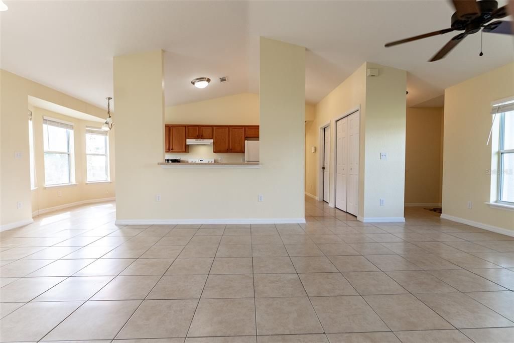For Rent: $1,699 (3 beds, 2 baths, 1506 Square Feet)