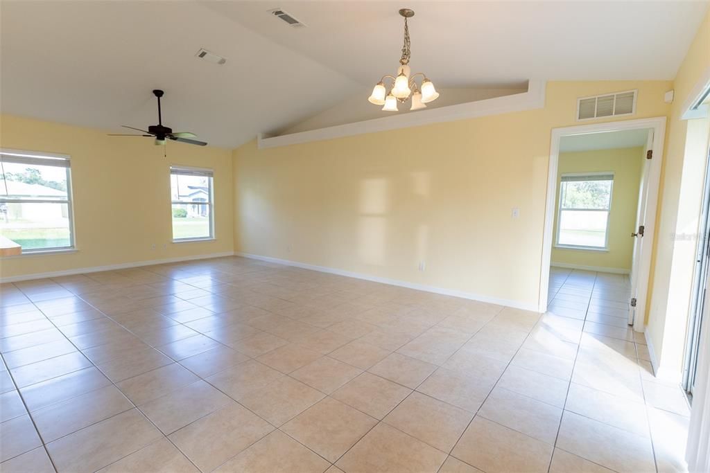 For Rent: $1,699 (3 beds, 2 baths, 1506 Square Feet)