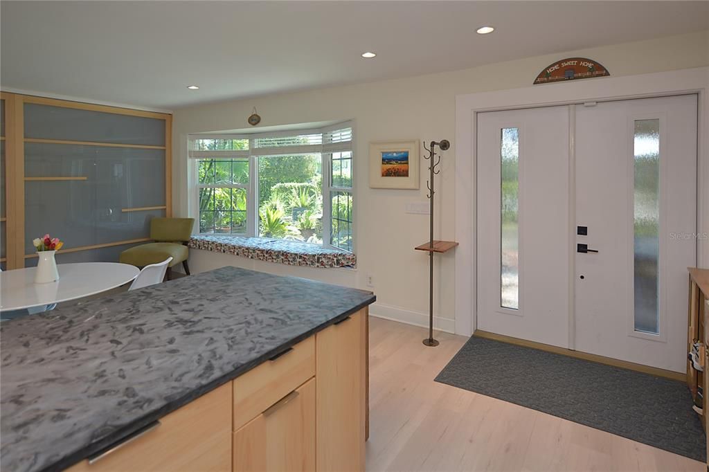 For Sale: $779,000 (2 beds, 2 baths, 2084 Square Feet)