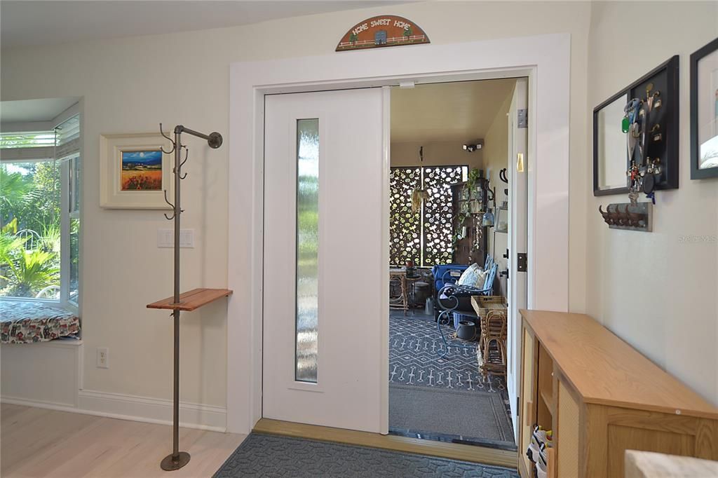 For Sale: $779,000 (2 beds, 2 baths, 2084 Square Feet)