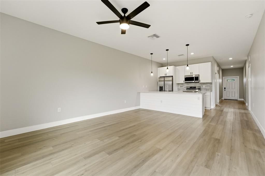 For Sale: $459,000 (6 beds, 0 baths, 2472 Square Feet)