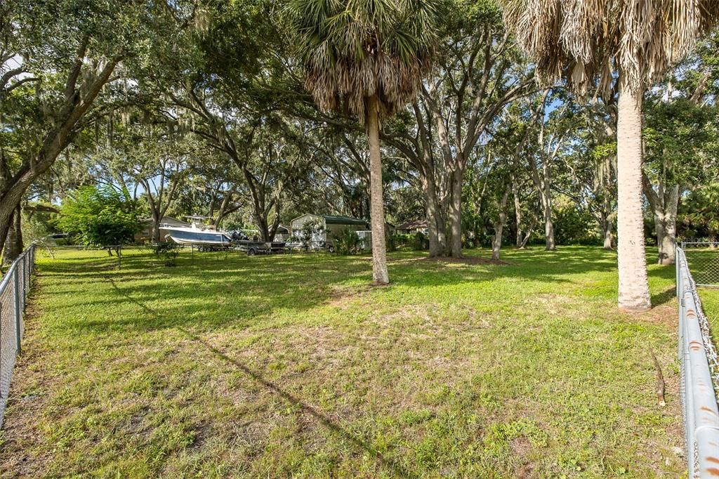 For Sale: $279,900 (2 beds, 2 baths, 1608 Square Feet)