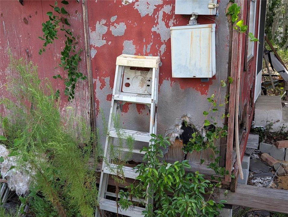 For Sale: $64,999 (1 beds, 1 baths, 400 Square Feet)