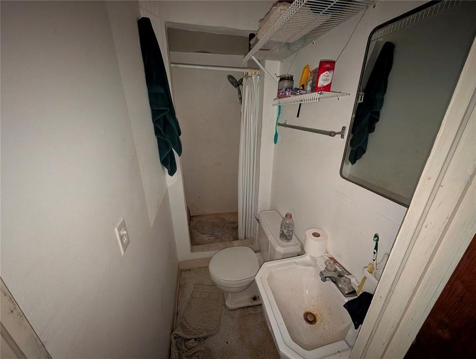 For Sale: $64,999 (1 beds, 1 baths, 400 Square Feet)