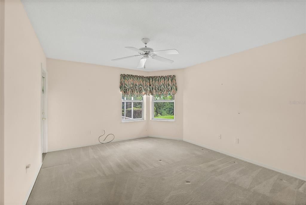 Active With Contract: $289,999 (3 beds, 2 baths, 1858 Square Feet)