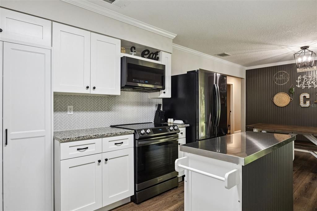 En Venta: $400,000 (3 camas, 2 baños, 1250 Pies cuadrados)