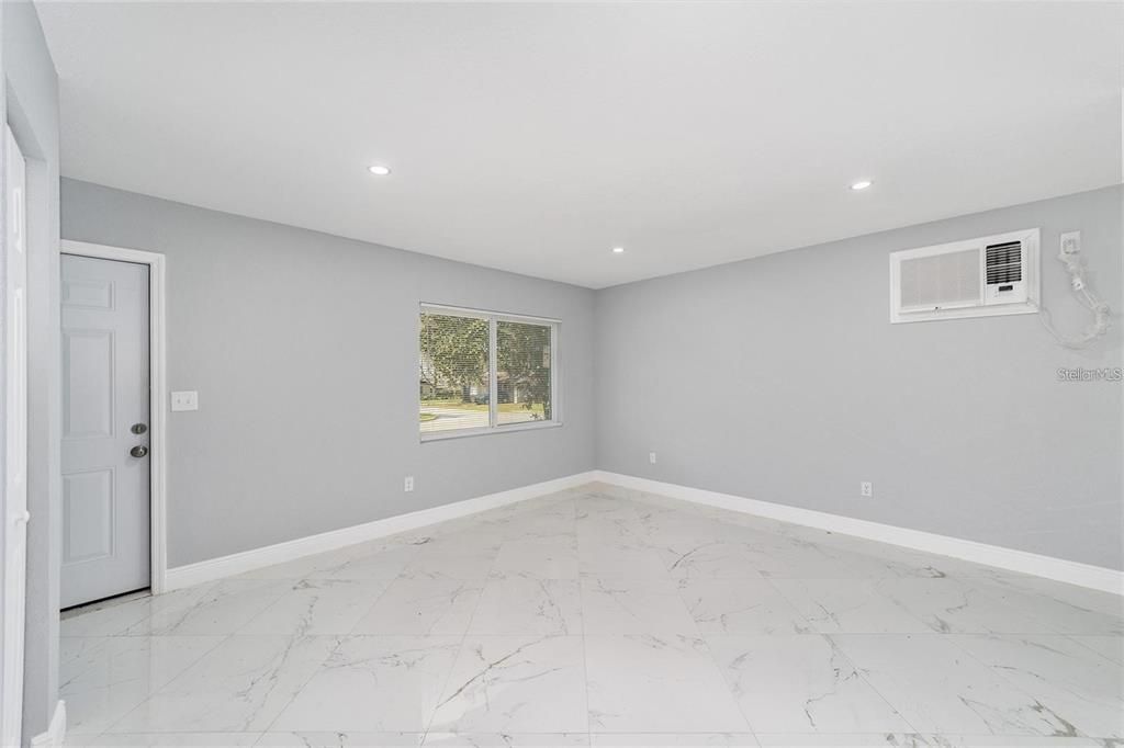 For Sale: $325,000 (4 beds, 0 baths, 1488 Square Feet)