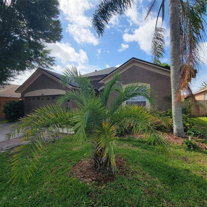For Rent: $2,200 (3 beds, 2 baths, 1341 Square Feet)