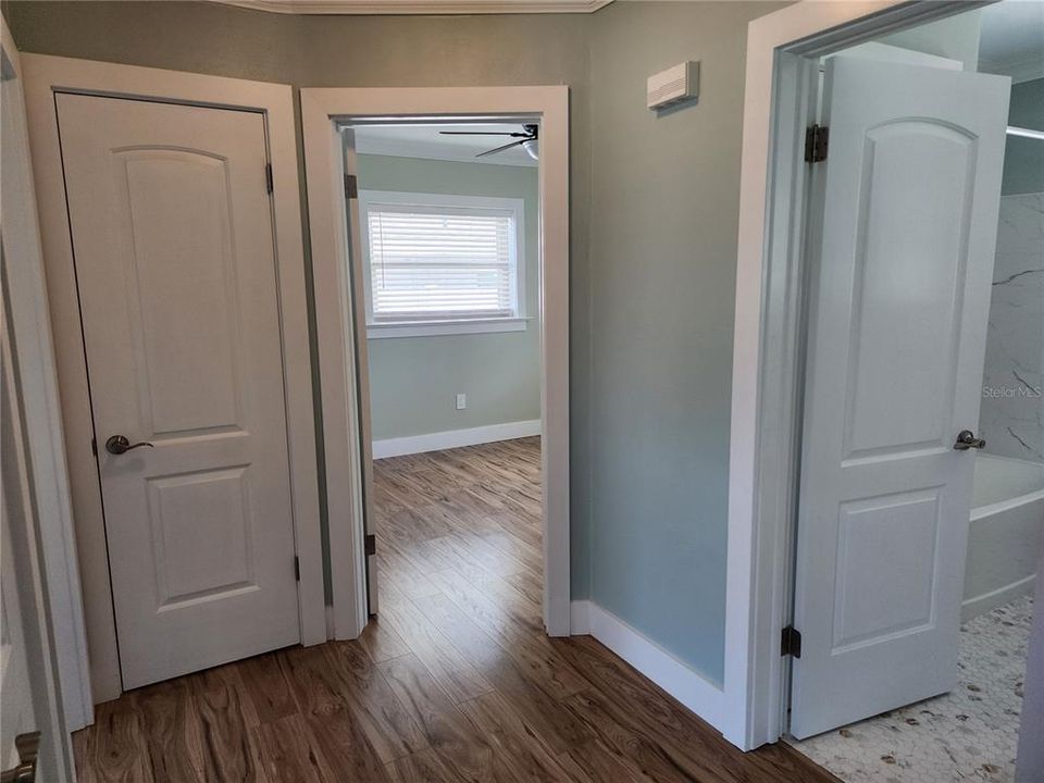 В аренду: $2,545 (3 спален, 2 ванн, 1429 Квадратных фут)