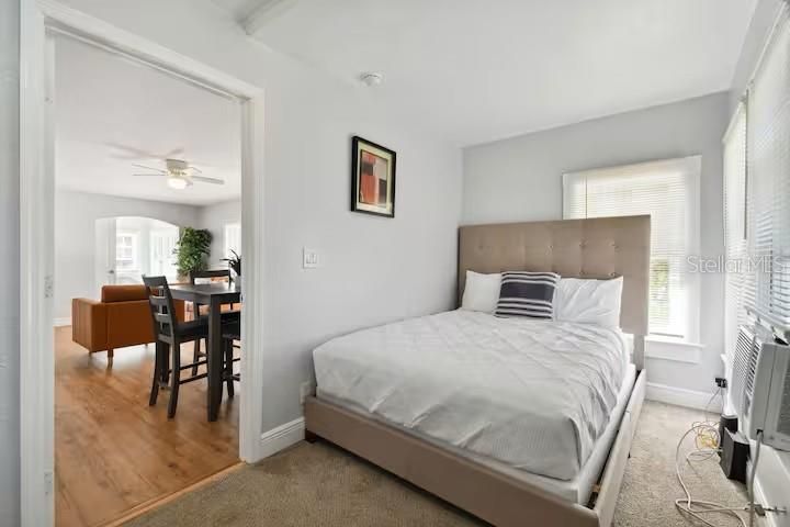 For Rent: $2,200 (2 beds, 1 baths, 800 Square Feet)