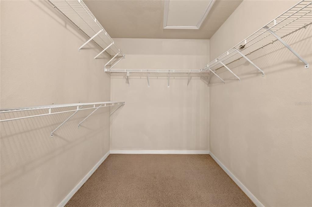 For Sale: $229,000 (2 beds, 2 baths, 1416 Square Feet)