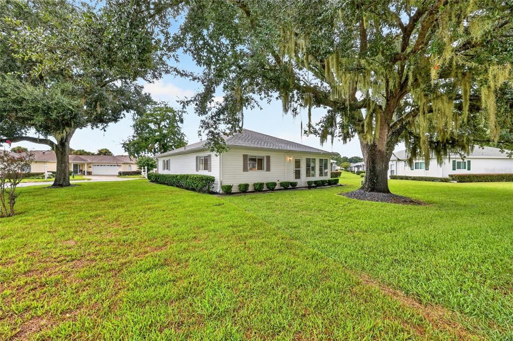 For Sale: $229,000 (2 beds, 2 baths, 1416 Square Feet)