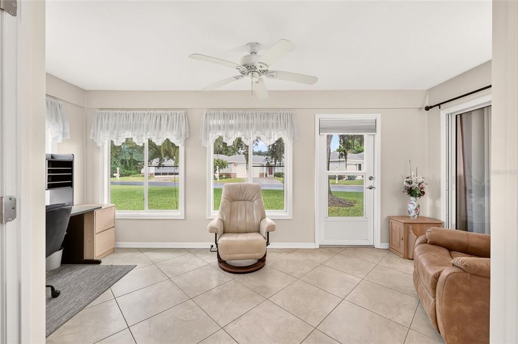 For Sale: $229,000 (2 beds, 2 baths, 1416 Square Feet)