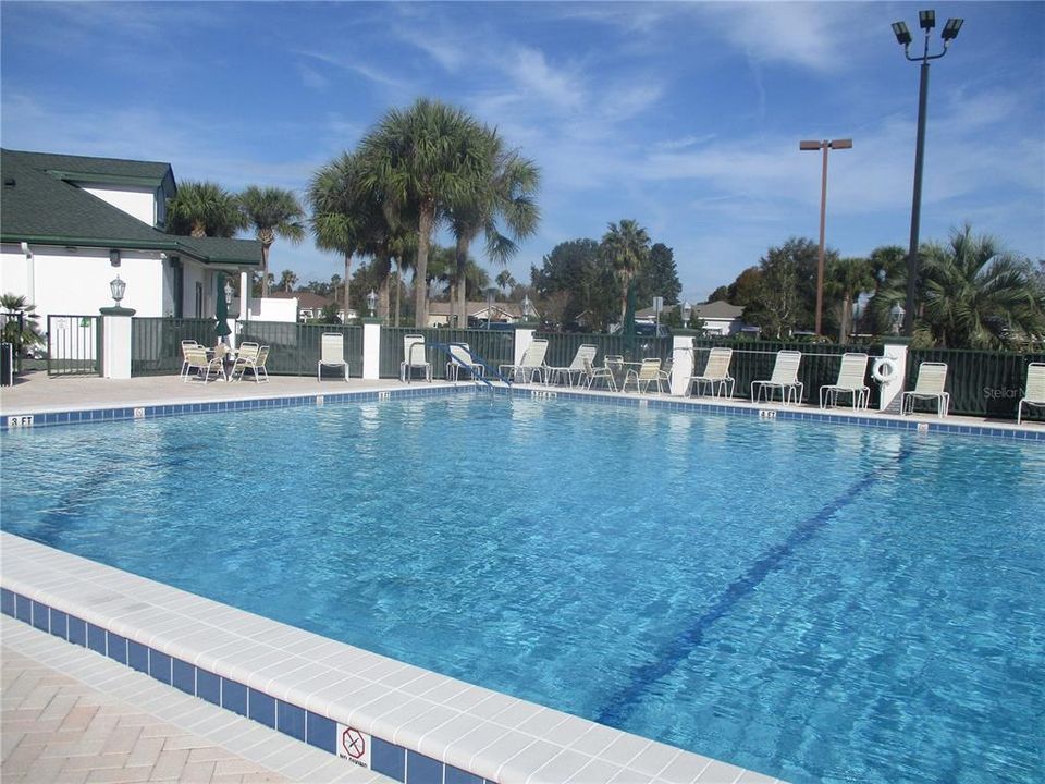 For Sale: $229,000 (2 beds, 2 baths, 1416 Square Feet)