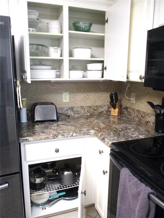 For Sale: $229,000 (2 beds, 2 baths, 1416 Square Feet)