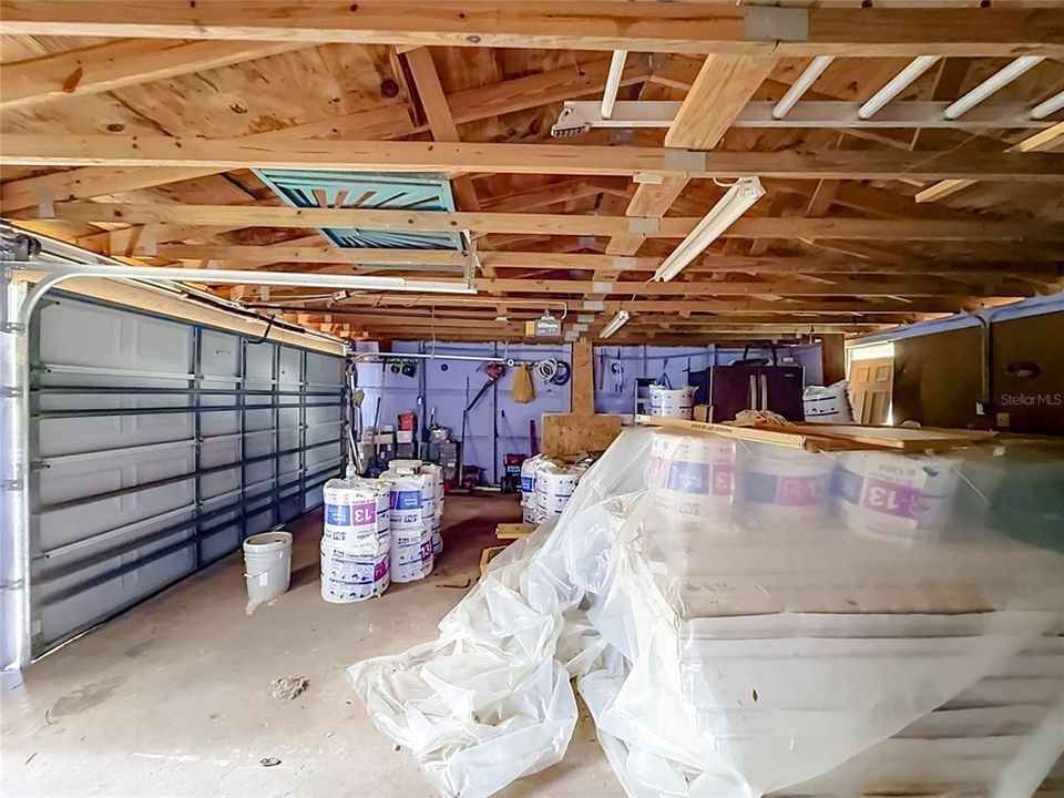 For Sale: $225,000 (3 beds, 2 baths, 1250 Square Feet)