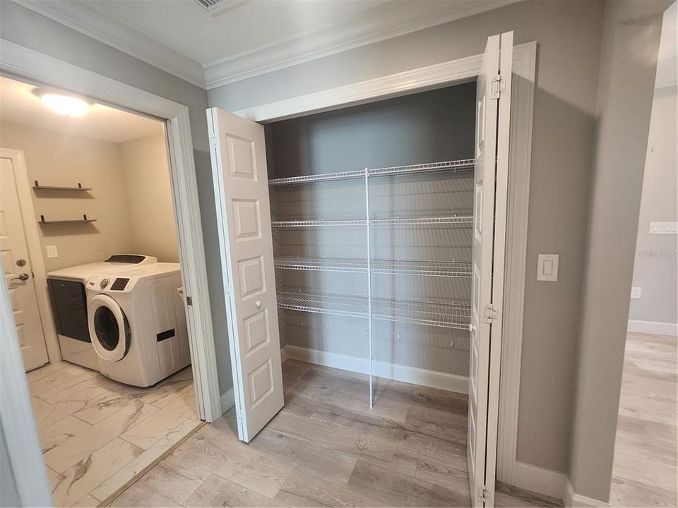 Active With Contract: $363,000 (3 beds, 2 baths, 1454 Square Feet)