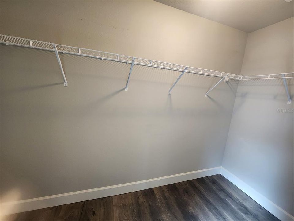 Active With Contract: $363,000 (3 beds, 2 baths, 1454 Square Feet)