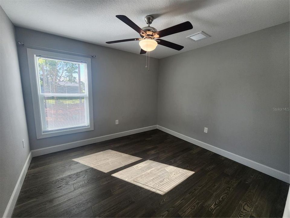 Active With Contract: $363,000 (3 beds, 2 baths, 1454 Square Feet)