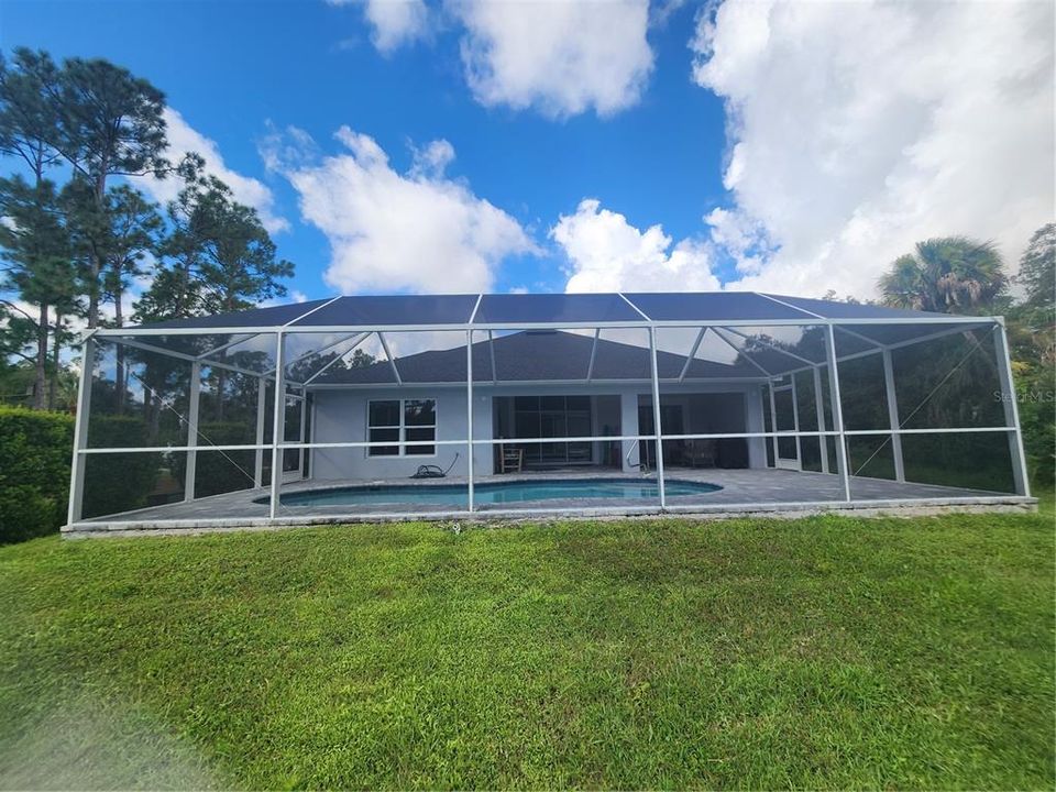 Active With Contract: $363,000 (3 beds, 2 baths, 1454 Square Feet)