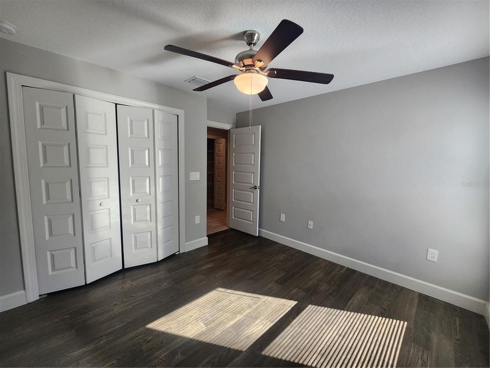 Active With Contract: $363,000 (3 beds, 2 baths, 1454 Square Feet)