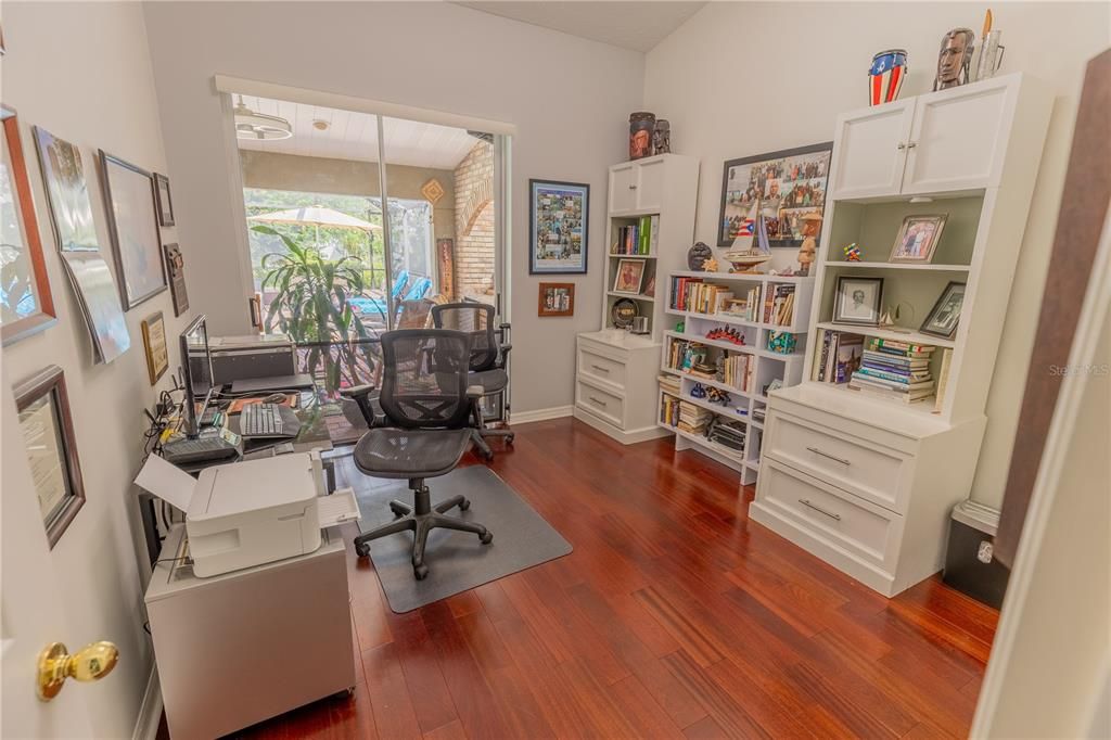 En Venta: $799,000 (3 camas, 2 baños, 2458 Pies cuadrados)