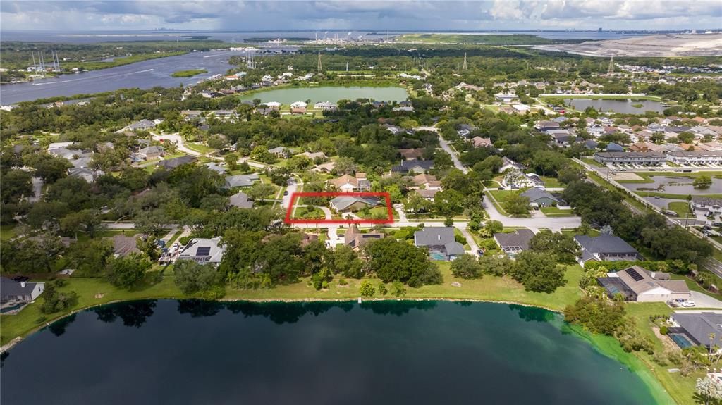 En Venta: $799,000 (3 camas, 2 baños, 2458 Pies cuadrados)