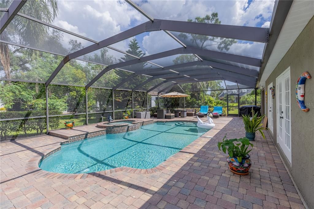 En Venta: $799,000 (3 camas, 2 baños, 2458 Pies cuadrados)