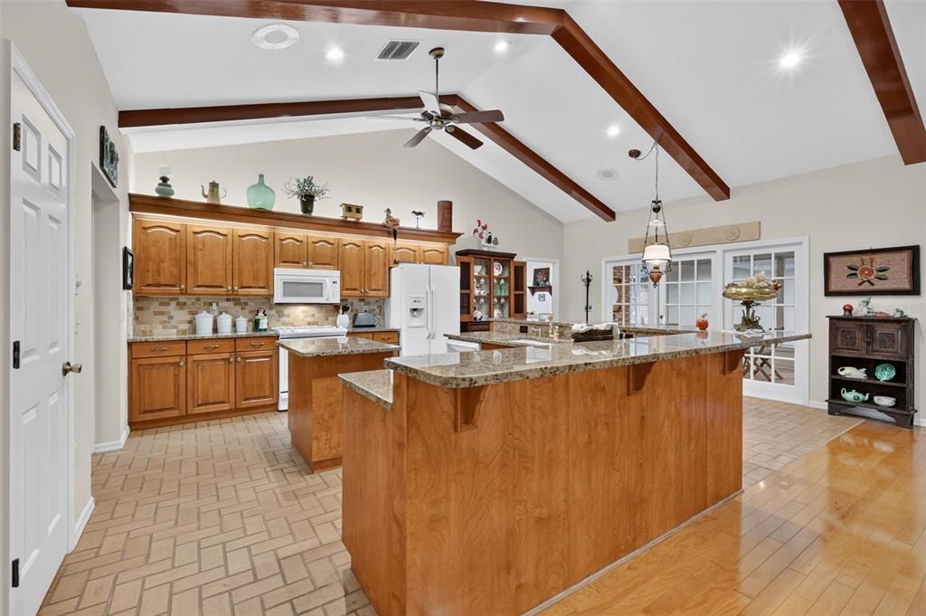 En Venta: $1,200,000 (4 camas, 3 baños, 3091 Pies cuadrados)