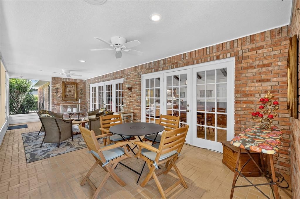 En Venta: $1,200,000 (4 camas, 3 baños, 3091 Pies cuadrados)