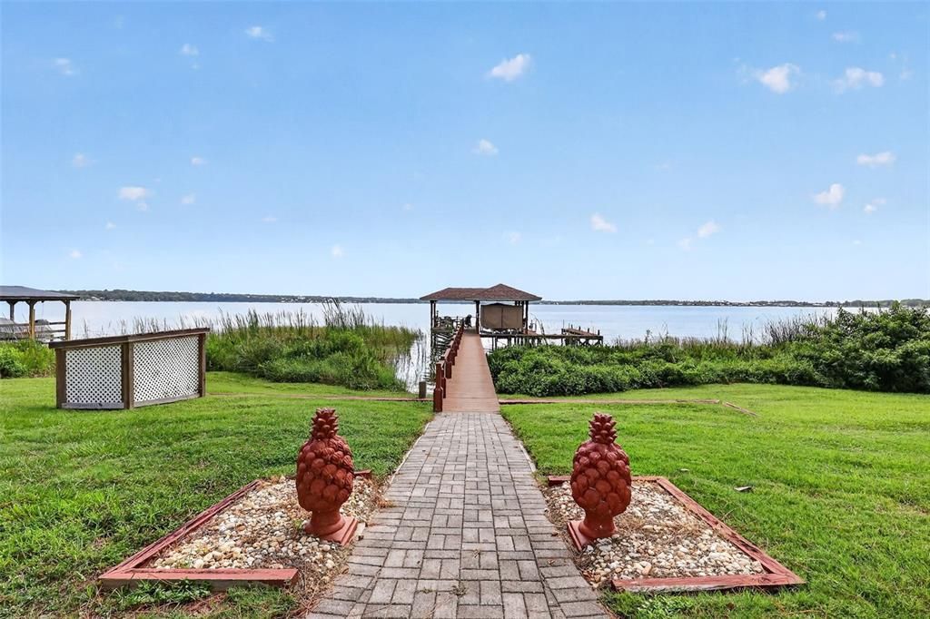 En Venta: $1,200,000 (4 camas, 3 baños, 3091 Pies cuadrados)