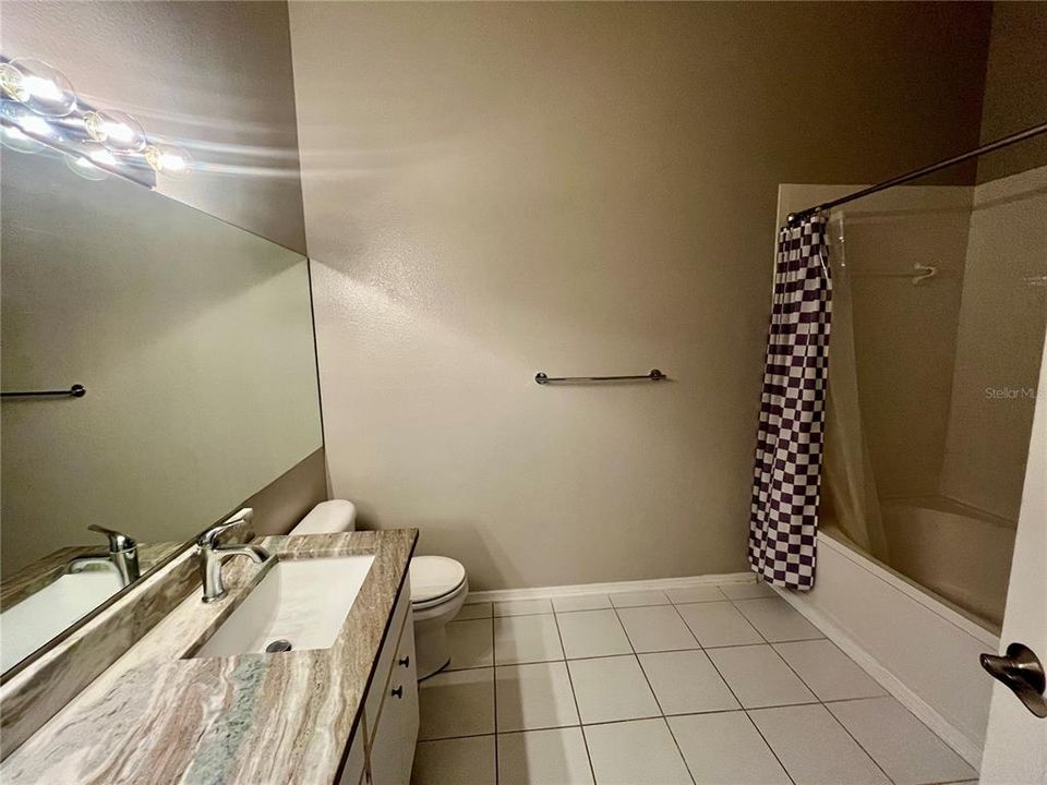 For Rent: $1,995 (2 beds, 1 baths, 1152 Square Feet)