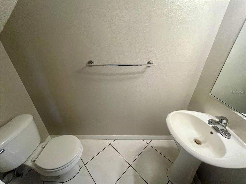 For Rent: $1,995 (2 beds, 1 baths, 1152 Square Feet)