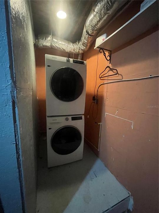 For Rent: $3,100 (3 beds, 2 baths, 1213 Square Feet)