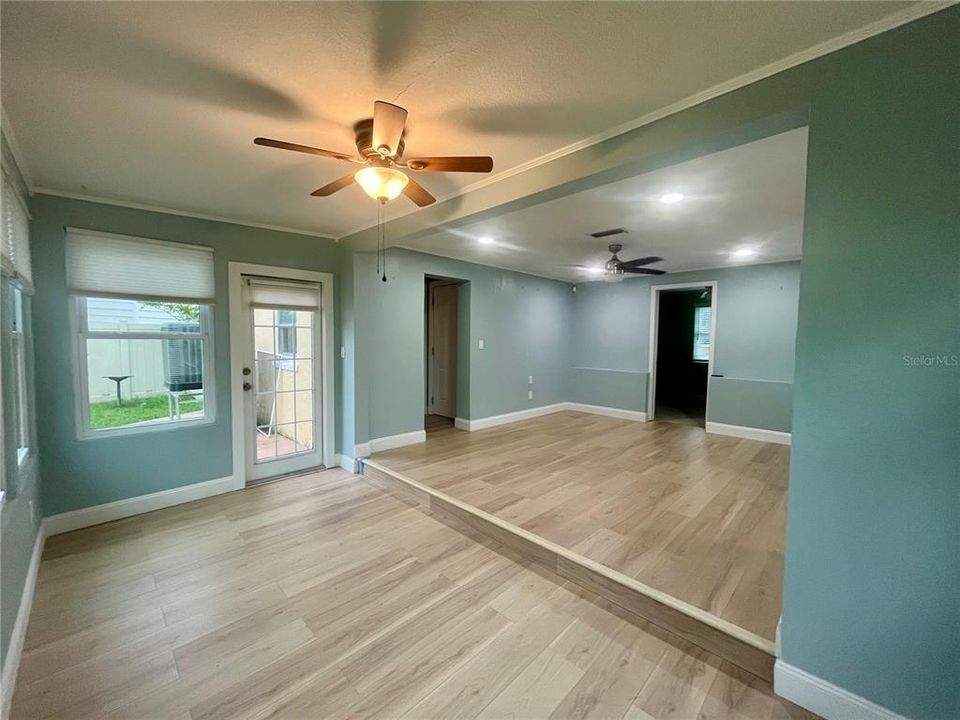 For Rent: $3,100 (3 beds, 2 baths, 1213 Square Feet)