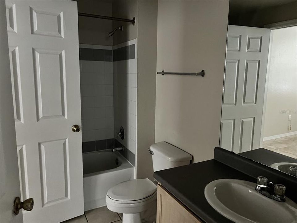 В аренду: $1,950 (3 спален, 2 ванн, 1489 Квадратных фут)