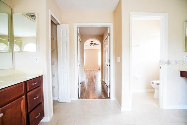 En Venta: $615,000 (4 camas, 2 baños, 2878 Pies cuadrados)