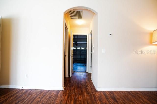 En Venta: $615,000 (4 camas, 2 baños, 2878 Pies cuadrados)